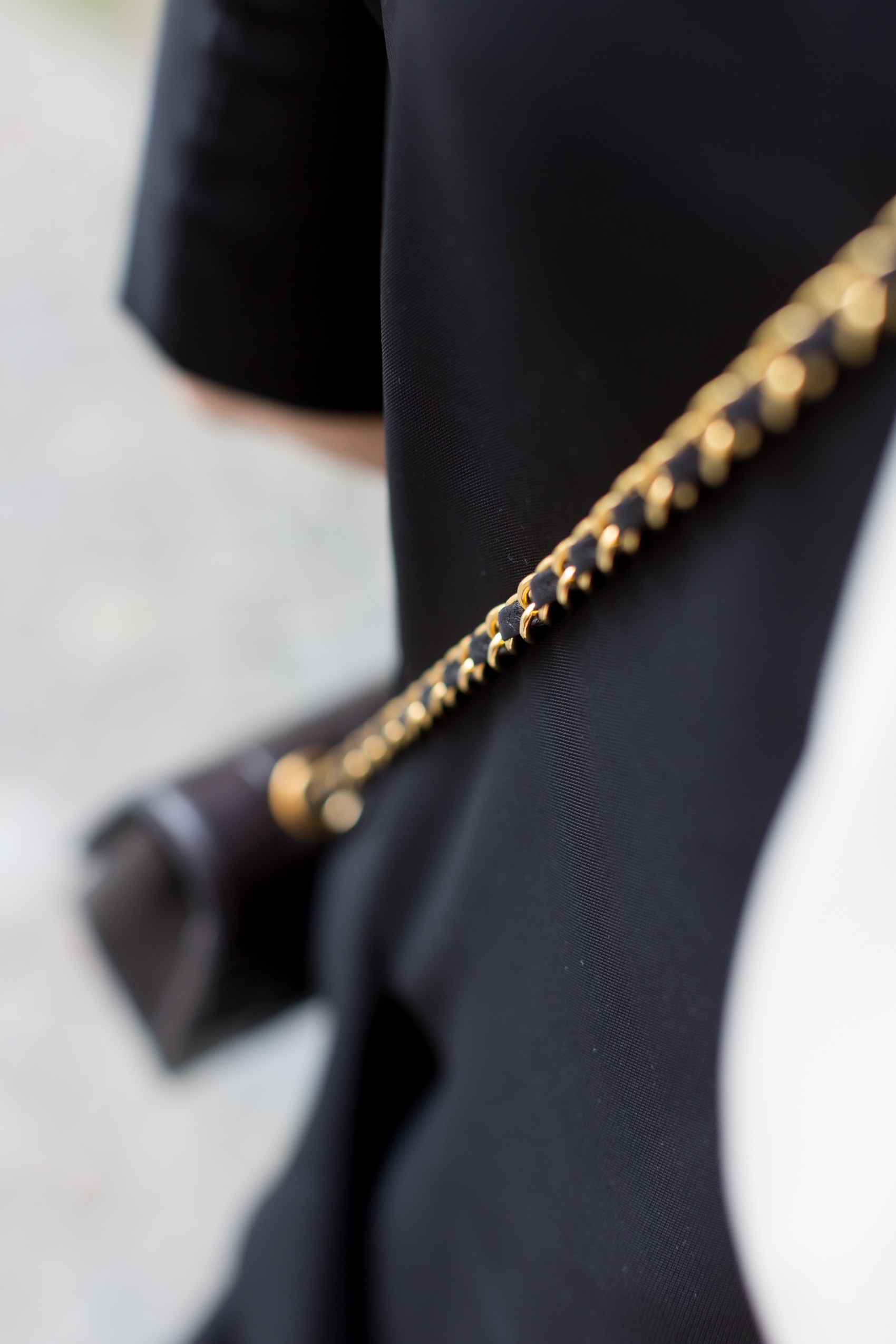 7 Ways To Wear Cross Body Bags