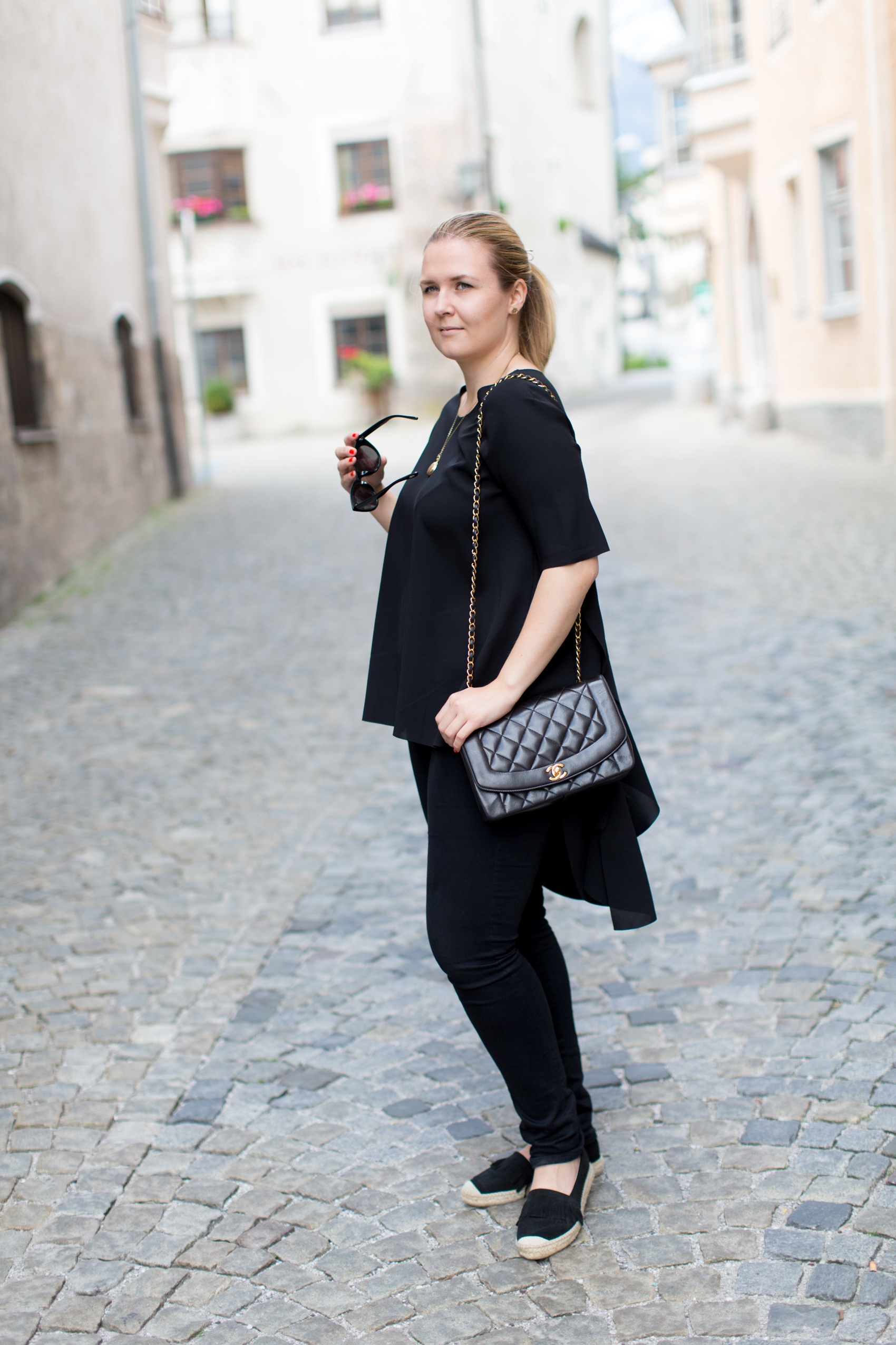 7 Ways To Wear Cross Body Bags